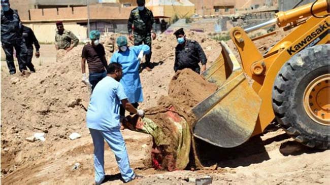 کشف بيش از 50 گور دستهجمعي از قربانيان داعش در عراق